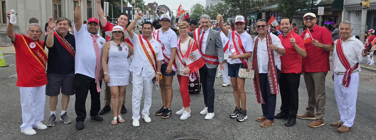 RepNellie's tweet image. Across our district #NJ09 this weekend in #Clifton #Passaic #Paterson we had beautiful celebrations in honor of our vibrant Peruvian American community, one of the largest in our whole country! 🇺🇸🇵🇪🇺🇸🇵🇪