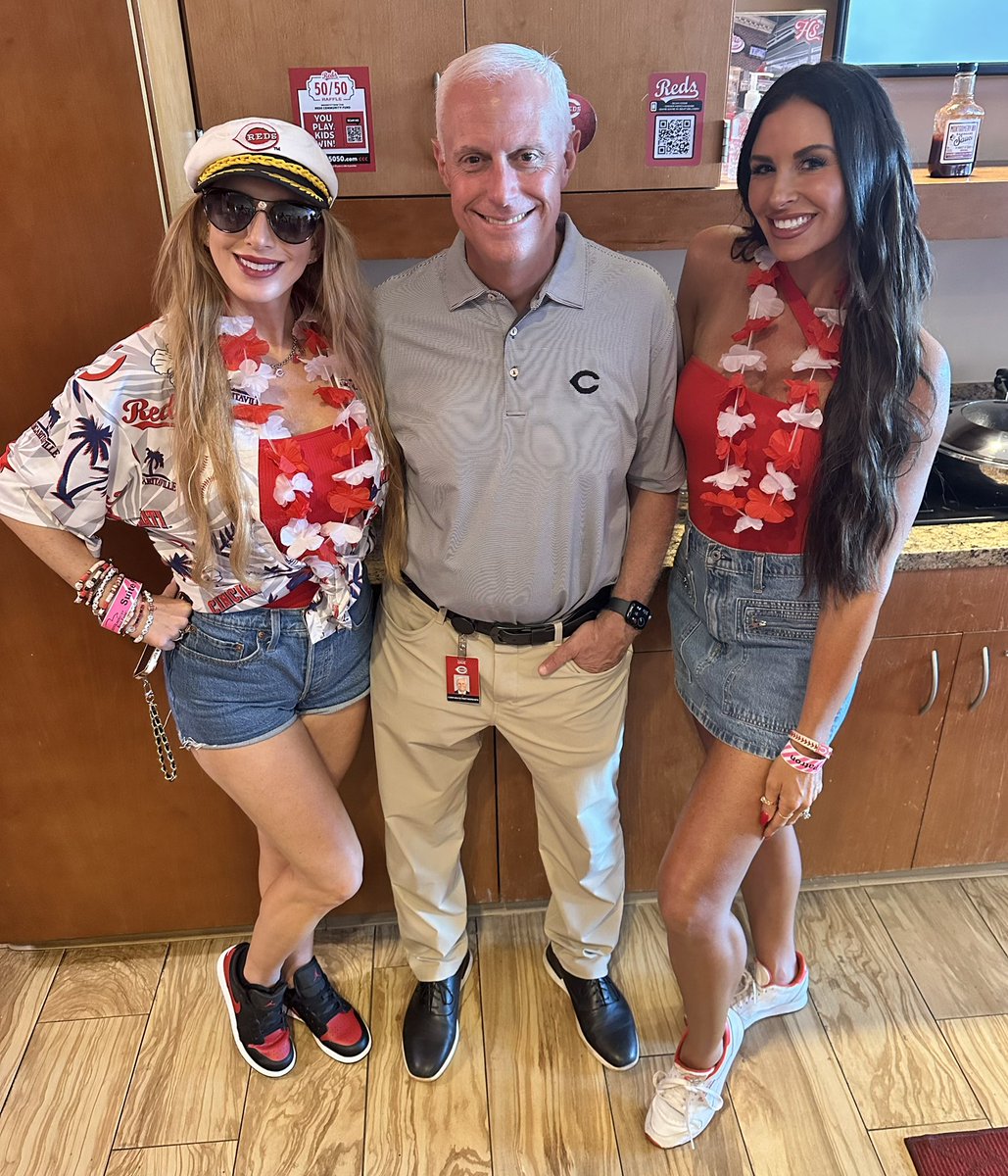 Kevin Frye (@kevinfrye1) on Twitter photo Had an awesome time hosting Chuck Ingram and Sara Elyse from iHeart, Bengals Cap’n and Jess at the Reds game with a WIN <a href="/SaraElyse128/">Sara Elyse</a> <a href="/WhalerDC/">David Collins</a> <a href="/thewhobae/">WhoBae (Jess) 🏈⚾⚽</a> @BengaCaptain Had an awesome time hosting Chuck Ingram and Sara Elyse from iHeart, Bengals Cap’n and Jess at the Reds game with a WIN <a href="/SaraElyse128/">Sara Elyse</a> <a href="/WhalerDC/">David Collins</a> <a href="/thewhobae/">WhoBae (Jess) 🏈⚾⚽</a> @BengaCaptain