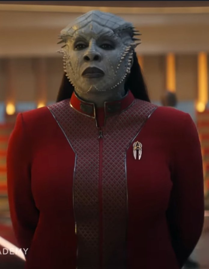 realGulDukat's tweet image. ATTENTION BAJORAN WORKERS. If you are upset about a female Jem'Hadar in the 32nd Century, you understood the Jem'Hadar storyline like a Pakled. This is the logical progression from where we left them &amp;amp; the Dominion. THANK YOU FOR YOUR ATTENTION TO THIS MATTER. #StarTrek #Sisko197