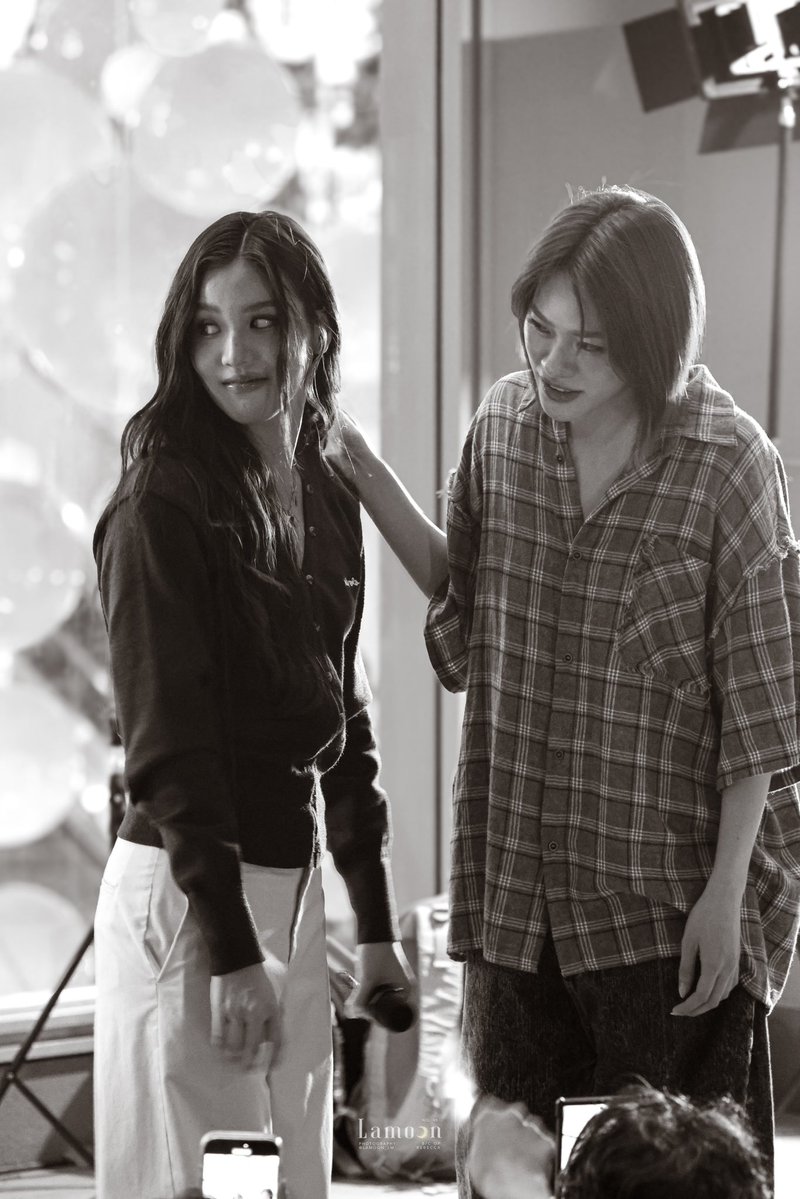 Lamoon_LM's tweet image. ตั้งใจไปเจอครั้งแรก เดี๋ยวครั้งหน้าเราจะตั้งใจไปเจออีกนะ 🧡💜
#มหกรรมนิยายนานาชาติ2025xEB
#EmiBonnie #เอมี่บอนนี่