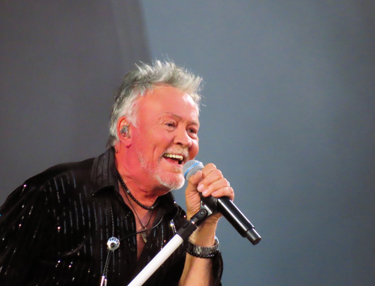 AlanToddWHS's tweet image. 🎵🎶Everytime you go away
You take a piece of me with you🎶🎵
Paul Young at Hollywood Bowl last night
@PaulYoungParlez @HollywoodBowl #Iwantmy80s #IWantMy80sTour #livemusic #concert #concerts