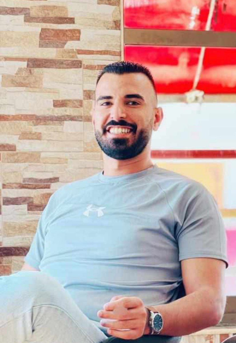 أجهزة السلطة تواصل اعتقال الشاب عزمي إياد الحسنية من مخيم جنين منذ 6 أشهر، وهو شقيق الشـهـيد المحتجز جثمانه أمـجد العزمي و ابن الأسـير إياد العزمي يذكر أن عزمي هو المعيل الوحيد لعائلته ، وأن زفافه كان مقررا عقده قبل شهرين وقد تم تأجيل زفافه أكثر مرة بسبب مواصلة اعتقاله