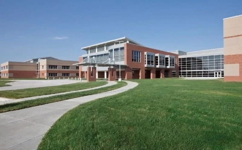 Congrats McCracken County High School, named among the 30 Best High Schools in Kentucky by MoneyInc, earning an impressive #8 ranking statewide! 
We are proud that our designs have contributed to student success, growth, and happiness. Read the article: moneyinc.com/30-best-high-s…