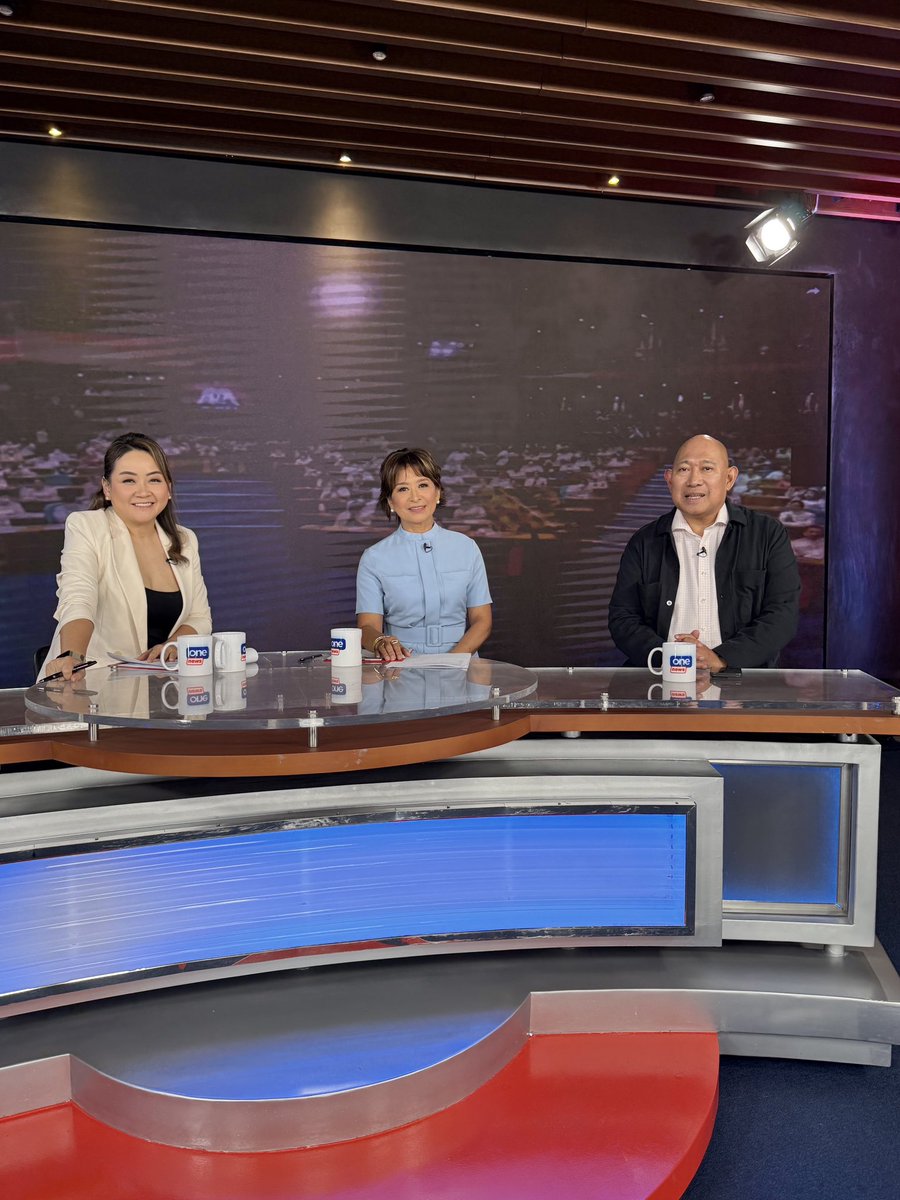 ReggieLay's tweet photo. And just like that, we’re done with our special coverage of Marcos’ fourth State of the Nation address. 

Things I’ll remember: a lovely new co-anchor. A last-minute costume change. 3 mugs of coffee. And a pundit who literally fell asleep listening to the speech 😁 https://t.co/XlUTkxubfh