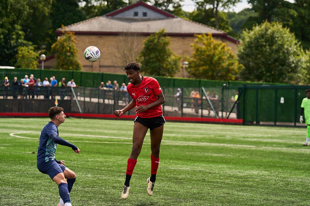 NEW SIGNING

Farah Abdi Joined us from step 5 side GNG Oadby Town FC last week, What a way to start in FCV colours with a man of the match performance on Saturday. 💫⚽️