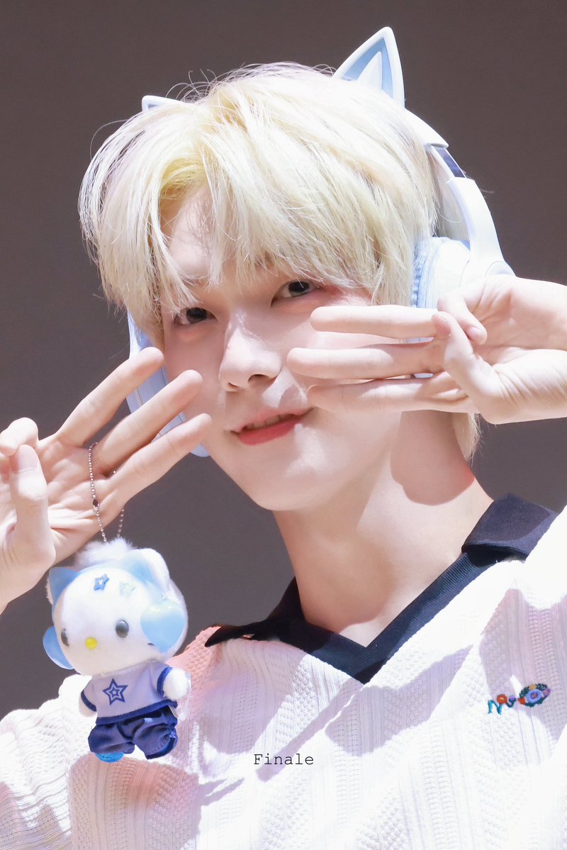 Y_DDAN9's tweet image. 으컁컁