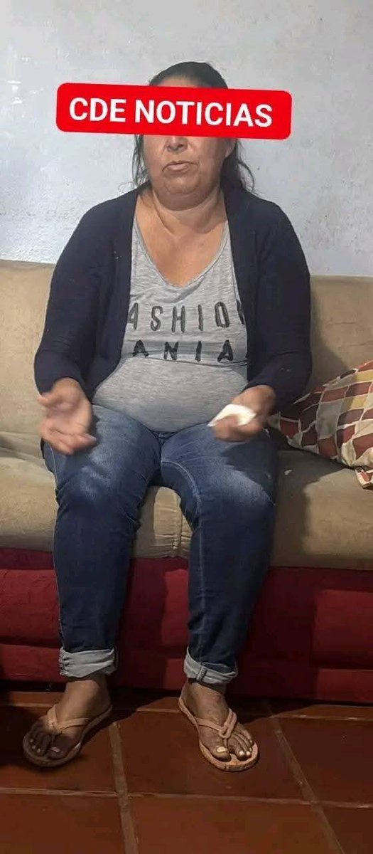 ArgieFren's tweet image. PARAGUAYA prostituía a su hija de 14 AÑOS que ahora está embarazada.
La paraguaya, según datos, prostituía a su hija menor de 14 años y uno de los supuestos autores del hecho seria el propio padrastro de la menor.
Además del grave hecho denunciado, la menor esta embarazada de…