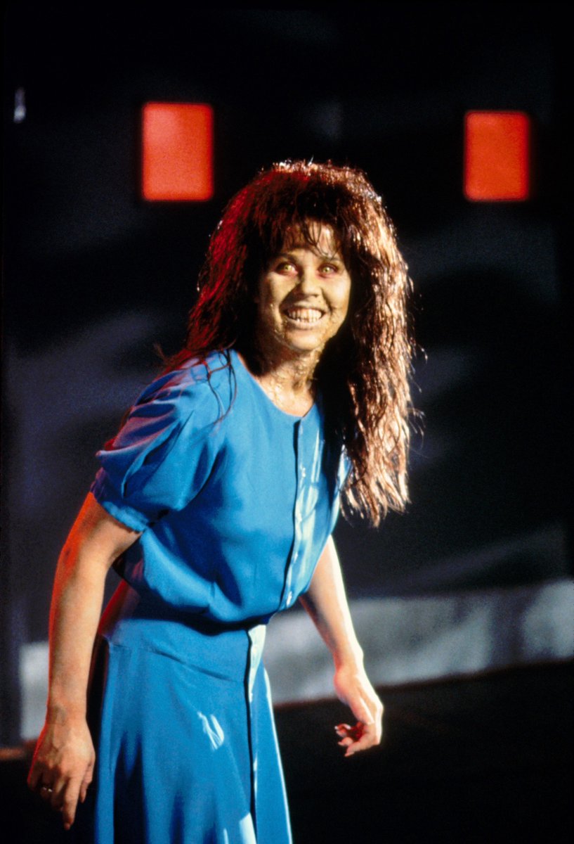 EugWSerra's tweet image. On September 14, 1990, Repossessed was released! #Repossessed #LindaBlair
#NedBeatty #LeslieNielsen
#AnthonyStarke #GeneOkerlund #JakeSteinfeld #MelissaMoore