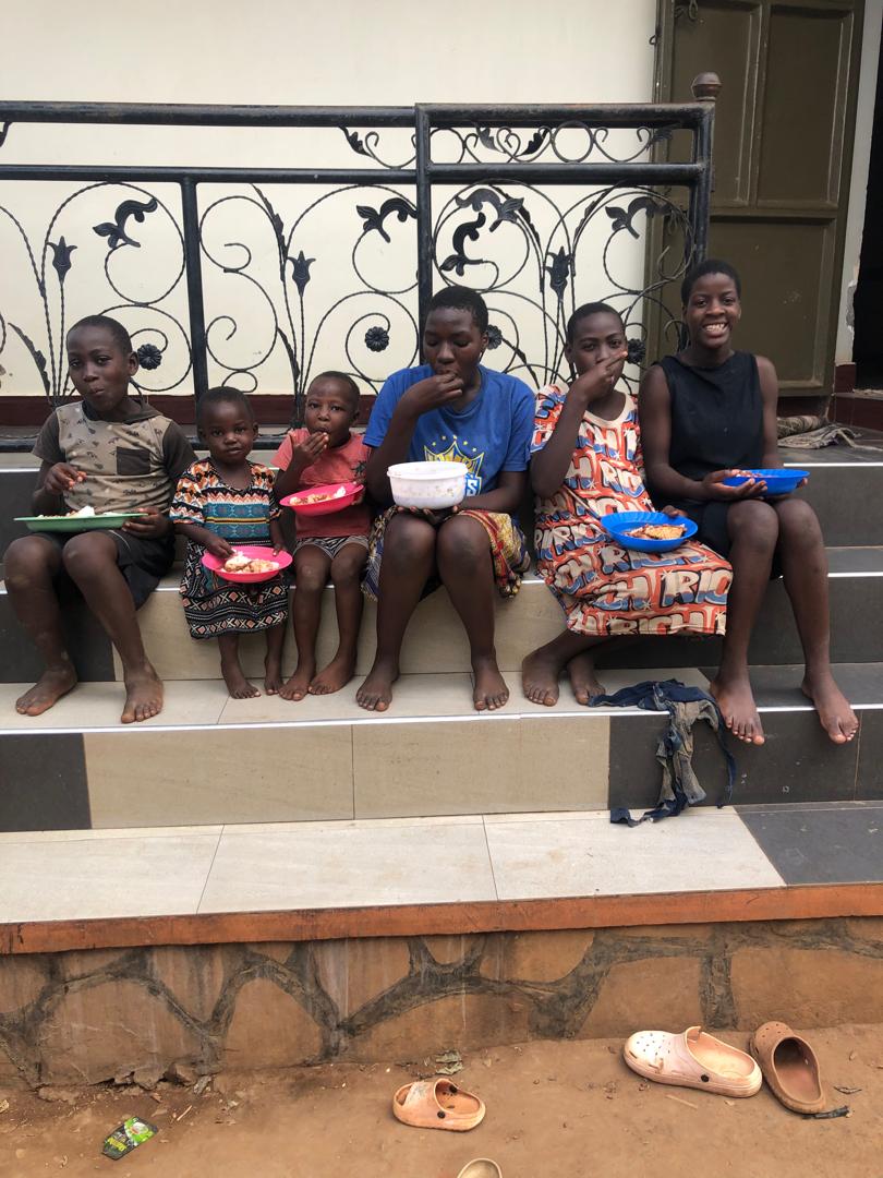 friendsmwcf77's tweet image. The children of the Orphanage are needing more food donations!
As this month ends, will YOU HELP?
Will you donate and help the orphan children today?
friendsmwcf777.org/donate
givebutter.com/y8gv1a
gofund.me/aa74be69
#501c3 #nonprofit #pray #donate #orphans #food #give