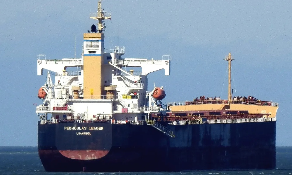 Safe Bulkers offloads ageing kamsarmax dlvr.it/TM8xhz