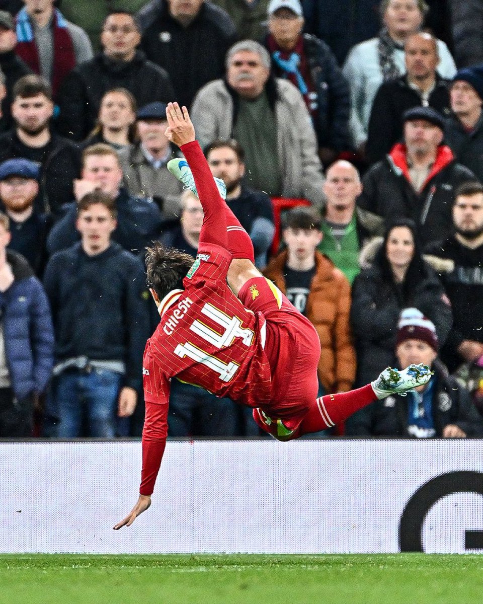 UniversLFC's tweet image. 🚨🇮🇹 L’Atalanta surveille Federico Chiesa en cas de départ d’Ademola Lookman vers l’Inter !

Si la vente de l’ancien Red est finalisée, le club de Bergame pourrait tenter sa chance pour Chiesa, récemment lié à Liverpool.

(🎙 @TimesSport)
#LFC