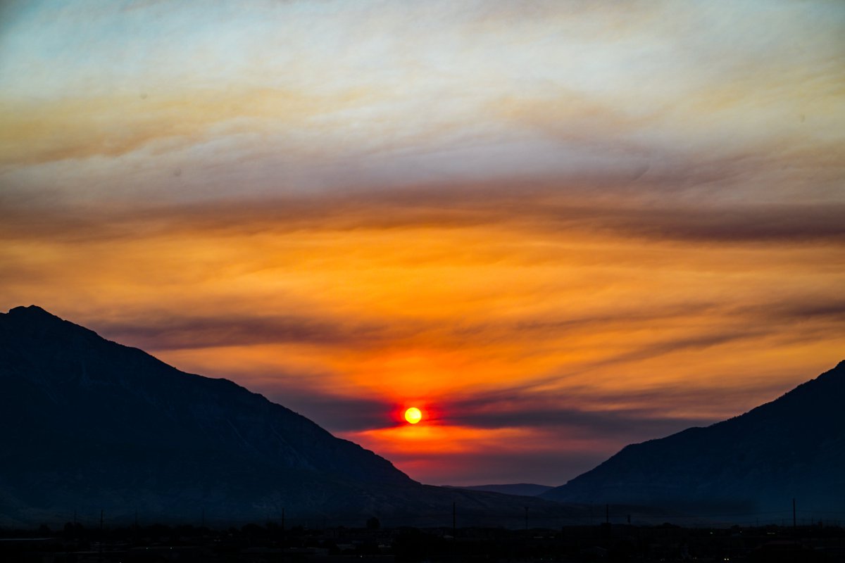 A remarkable sunrise today over Provo Canyon.
#sunrise #provocanyon #mountain #morning #newday #photography #provo #utphoto #nature #utwx #weather