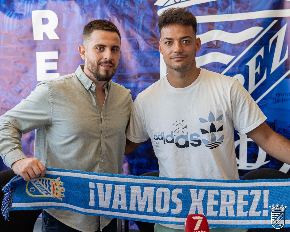 XerezCD_OFICIAL's tweet image. 📸 ¡Día de presentación para Isma!

🤝 Por la gentileza de @mmovilnetwork 

📺 youtu.be/hjHISvvQ1uE

#IsmaGutiérrezAzulino • #LaSuerteSePersigue