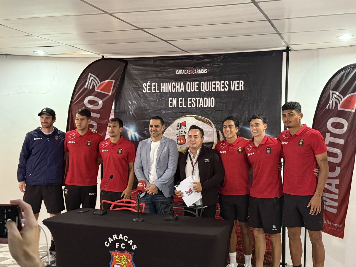 Caracas FC y Tiendas Macuto premian al mejor aficionado del club. 

La iniciativa forma parte del acuerdo entre el equipo y la empresa para promover el buen comportamiento en el estadio.

La postulación puede hacerse en el siguiente enlace:

portal.macuto.com.ve