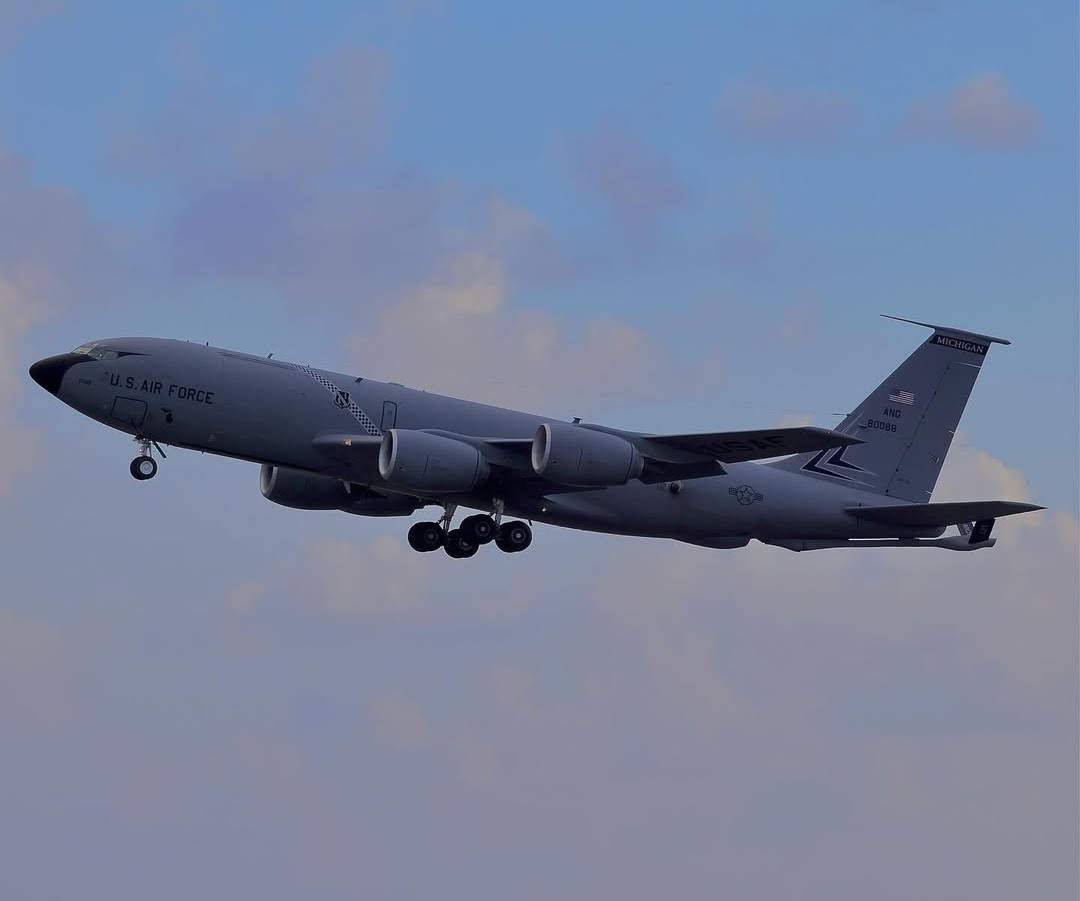 t5626a0719's tweet image. Aircraft/KC-135R Michigan ANG