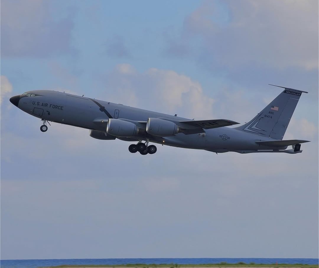 t5626a0719's tweet image. Aircraft/KC-135R Michigan ANG