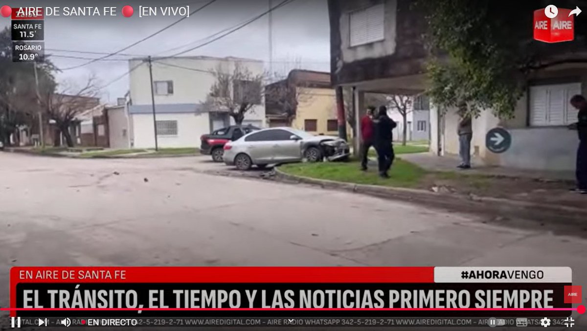 AiredeSantaFe's tweet image. #SantaFe Accidente en la esquina de San Lorenzo y Pedro Ferré. Informa desde el móvil Mauro González. 
Miranos #EnVivo en nuestro canal de Youtube
youtube.com/watch?v=G3-9pu…