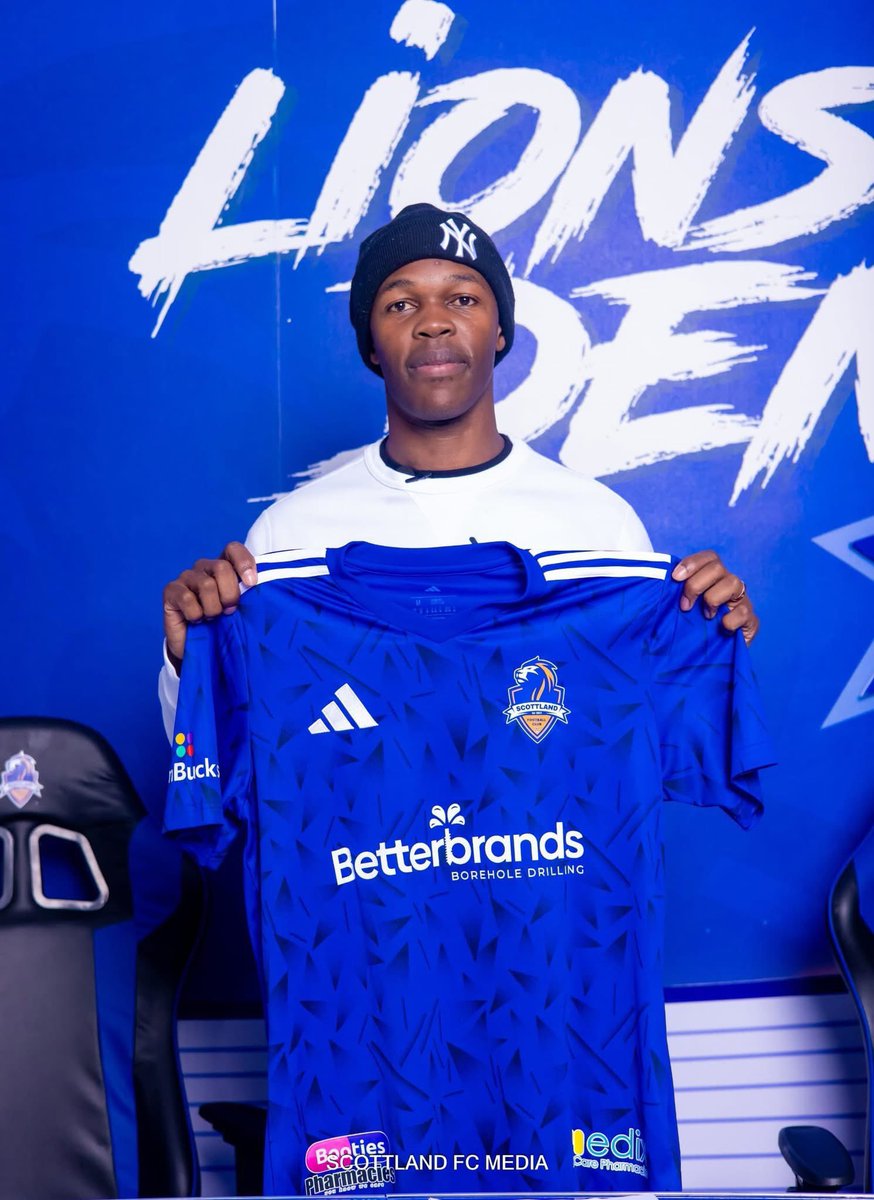 🅱️OFFICIAL: Former Warriors captain Knowledge Musona has signed for Scottland FC, marking his first ever professional stint in Zimbabwe’s domestic top flight!

After years abroad from South Africa to Belgium, Germany, and Saudi Arabia  

SMILING ASSASSIN 🏡 

📸  ScottlandFC