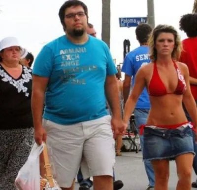 cbldonna's tweet image. He must have a big portfolio.. what a chad