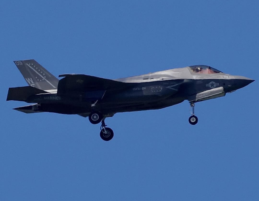 t5626a0719's tweet image. Aircraft/F-35B trancepack AFRS kc-135r