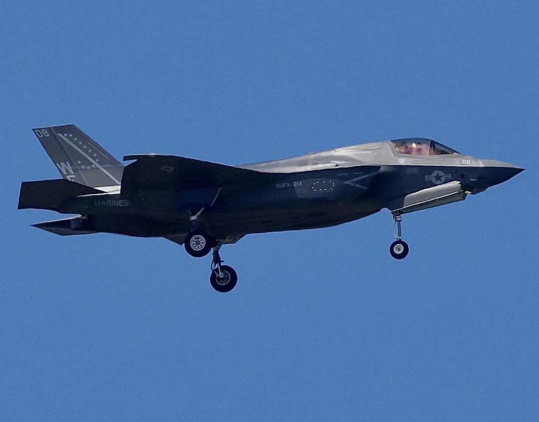 t5626a0719's tweet image. Aircraft/F-35B trancepack AFRS kc-135r
