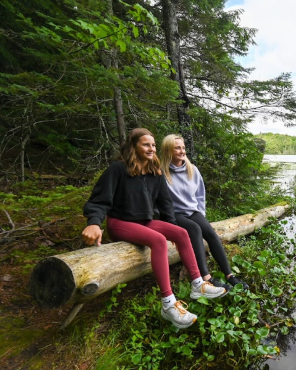 DiscoverWI's tweet image. 📍Discover your dream destination in WI
If your perfect summer includes peaceful lakes, scenic trails, and nonstop outdoor fun, Wisconsin’s Northwoods is calling. 

Let RE/MAX Property Pros help you turn those Northwoods dreams into reality!

Learn more: hubs.la/Q03z4fBD0