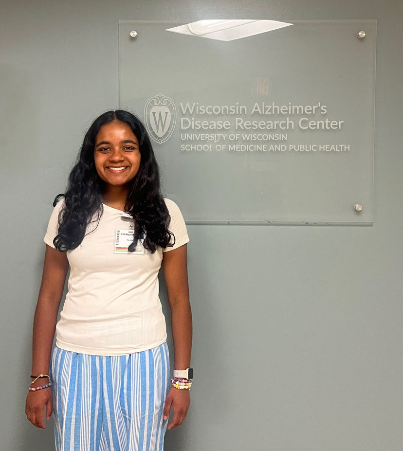 UWSummer's tweet image. For some students, summer is a time dive into research. 🔬🧠
Naureen and Mariam have been participating in research with the @WisconsinADRC, trying to better understand causes and treatments for Alzheimer's disease.
Learn more about their work: bit.ly/3H6QIke