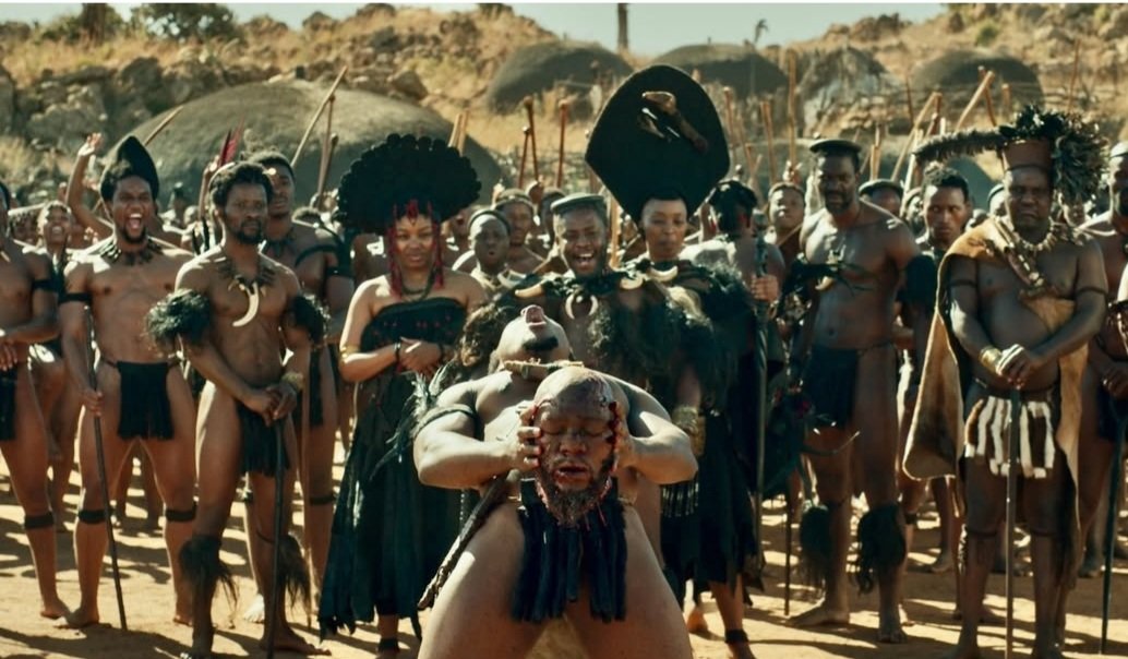 FloPitse's tweet image. You see this family i hate them so much #ShakaiLembeS2