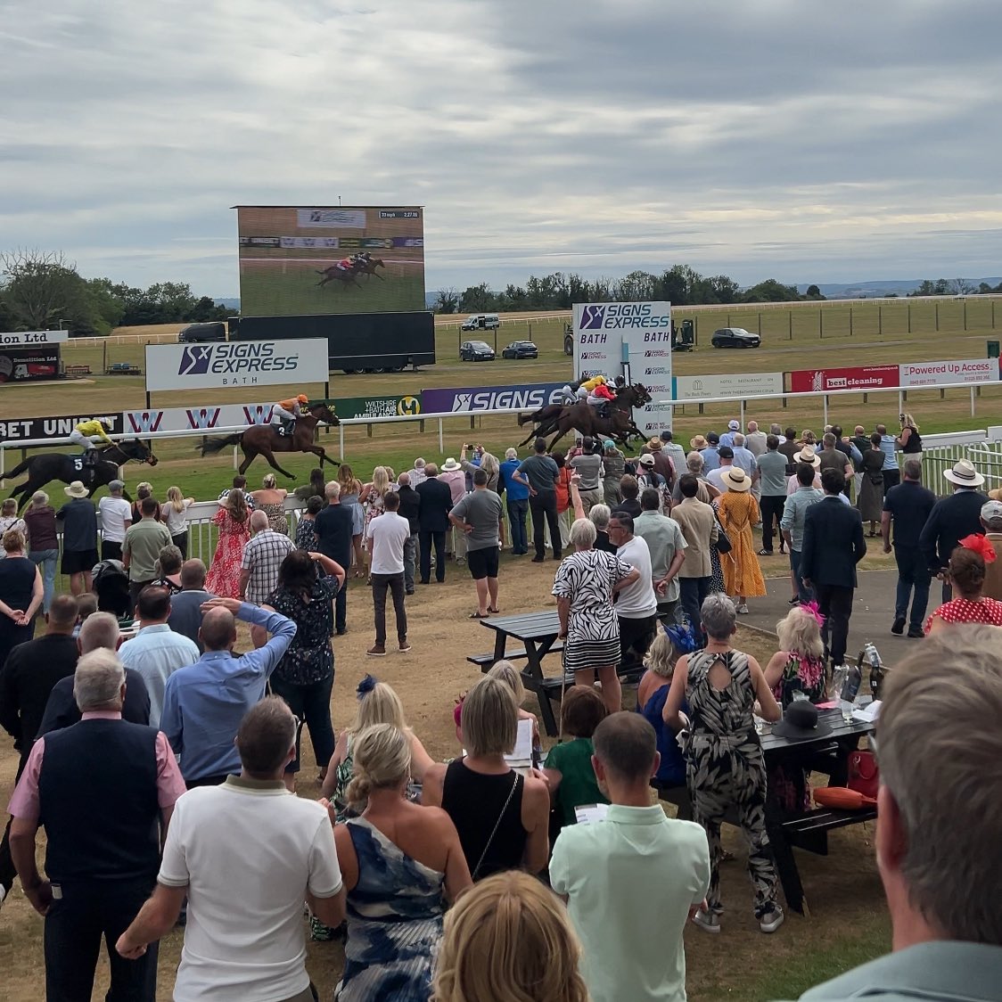 Love a day at the races, especially when it’s profitable 🏇💸