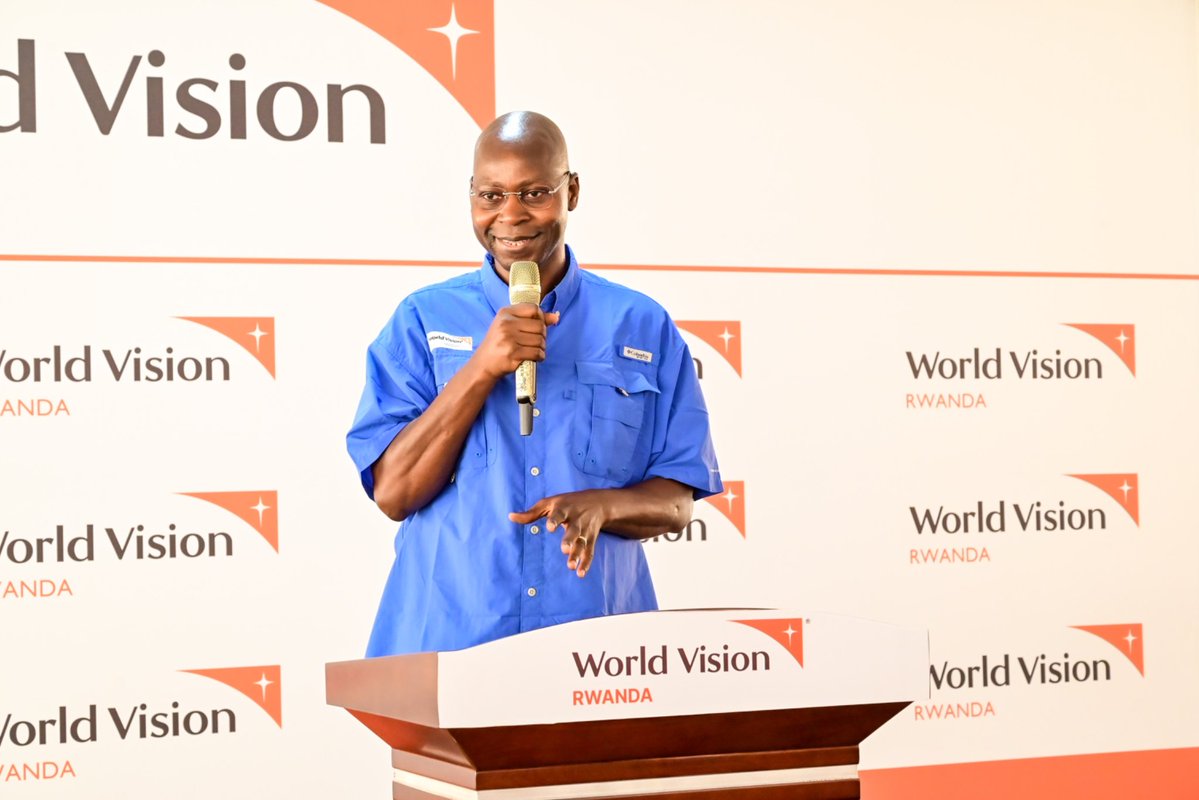 WVRwanda's tweet image. This morning, we hosted @WorldVision&apos;s Chief Field Operations Officer, @jb_kamate, who spoke to staff during the morning devotion. He urged staff to study God&apos;s word and reminded them of God&apos;s unchanging love in all seasons.