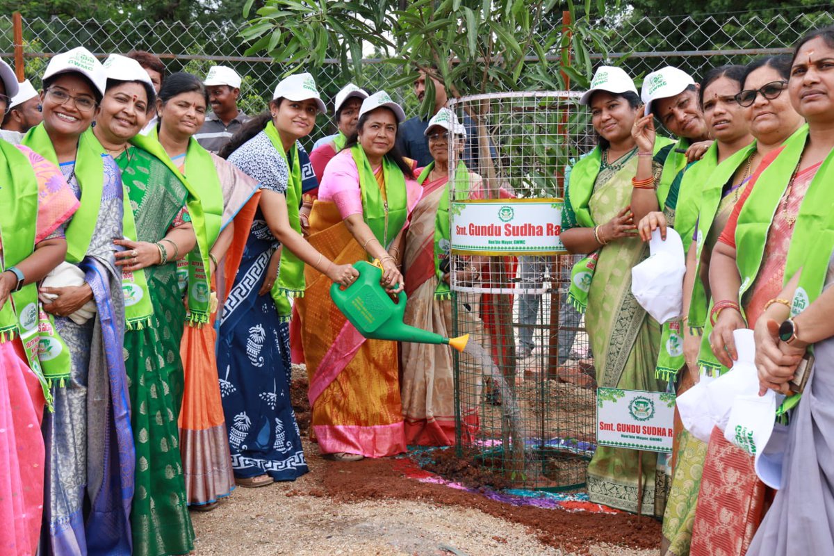 Greater Warangal Municipal Corporation (@mc_gwmc) on Twitter photo వనమహోత్సవ కార్యక్రమంలో బల్దియా మేయర్ శ్రీమతి గుండు సుధారాణి గారు, కమిషనర్ శ్రీమతి చాహత్ బాజ్ పాయ్ గారు, ఇతర అధికారులు కలిసి కాకతీయ మ్యూజికల్ గార్డెన్ సమీపంలో మొక్కలు నాటి పర్యావరణ పరిరక్షణకు ముందడుగు వేశారు. —— మన భవిష్యత్తు… మన చేతుల్లో 🌿
<a href="/TelanganaCMO/">Telangana CMO</a> <a href="/TelanganaCS/">Office of Chief Secretary, Telangana Govt.</a> వనమహోత్సవ కార్యక్రమంలో బల్దియా మేయర్ శ్రీమతి గుండు సుధారాణి గారు, కమిషనర్ శ్రీమతి చాహత్ బాజ్ పాయ్ గారు, ఇతర అధికారులు కలిసి కాకతీయ మ్యూజికల్ గార్డెన్ సమీపంలో మొక్కలు నాటి పర్యావరణ పరిరక్షణకు ముందడుగు వేశారు. —— మన భవిష్యత్తు… మన చేతుల్లో 🌿
<a href="/TelanganaCMO/">Telangana CMO</a> <a href="/TelanganaCS/">Office of Chief Secretary, Telangana Govt.</a>