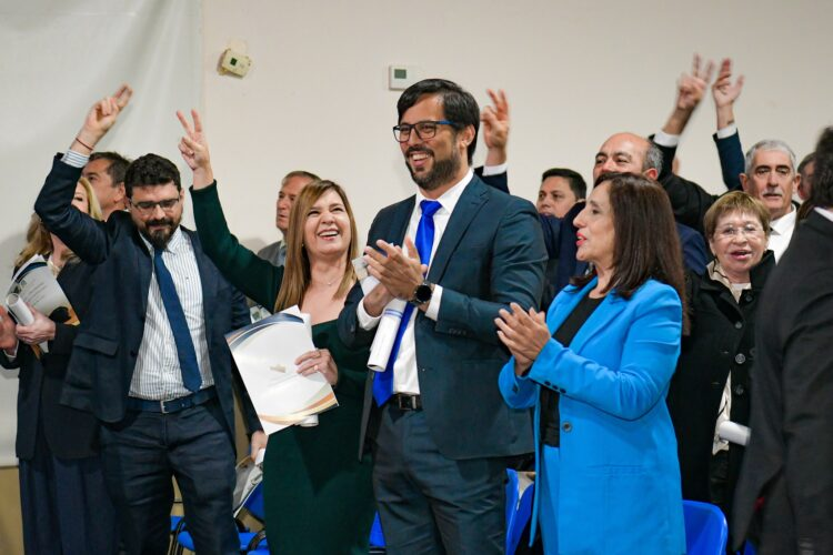 ➡️ Constituyentes del justicialismo coincidieron en su intención de modernizar íntegramente la Carta Magna para resguardar derechos adquiridos

🌐 Nota completa: agenfor.com.ar/2025/07/consti…

#Agenfor #Formosa