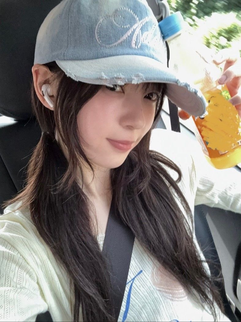 ocxzaq's tweet image. 친구같다..여자친구.