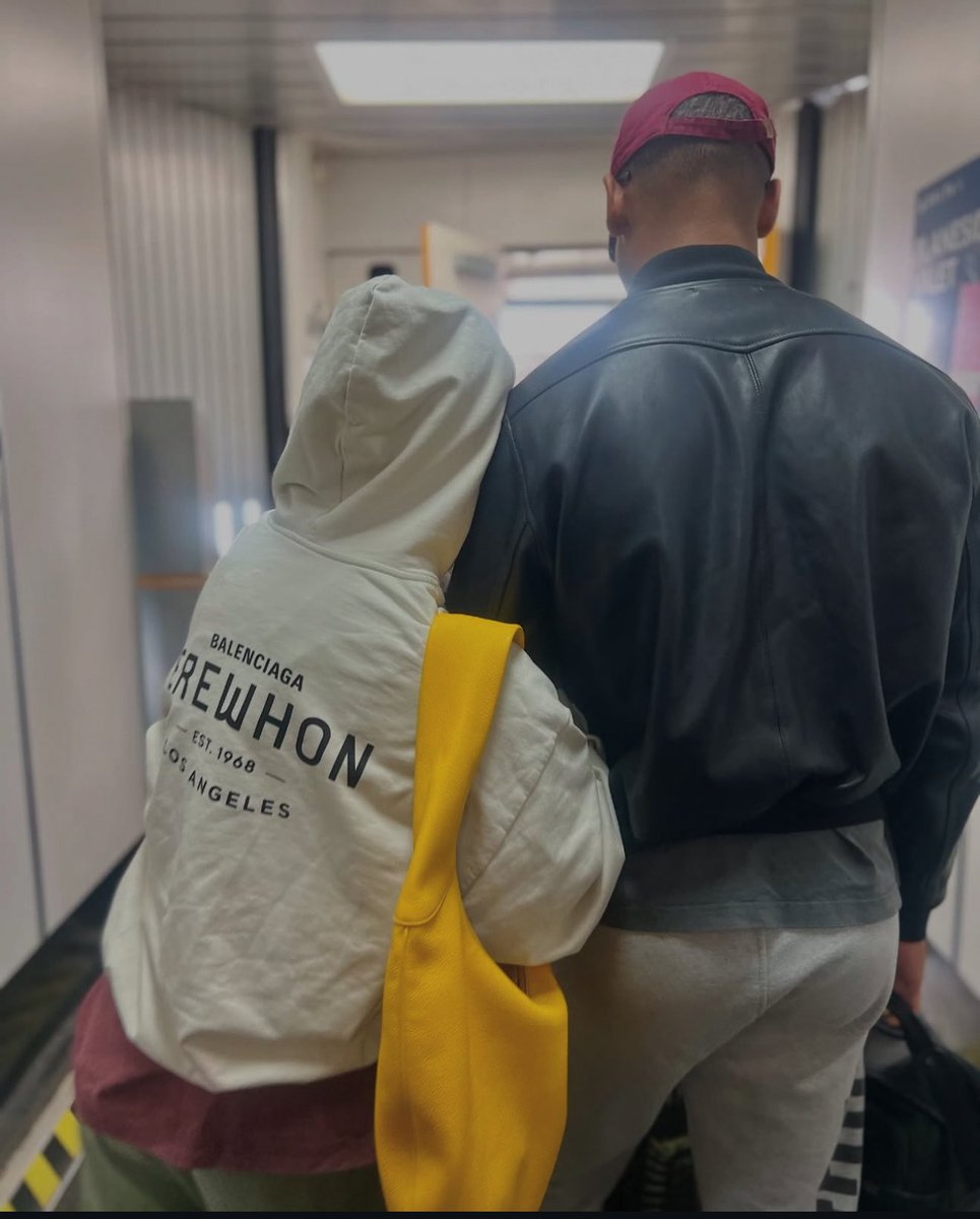 Mr_Everythng's tweet image. I wonder how Iman and Kelvin feel seeing that their ex tops have found each other and are all in love n'shyt 🤭?