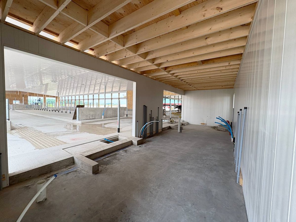 Building progress at Webhaven Holsteins!
Things are moving along well here! This is an addition to their current tie-stall facility that will be the future home to 2 #Lely A5's, 1 Lely Juno Flex, 1 Lely Collector C2 &amp; 1 #Boetech Automatic Lift Gate.
#Grandriverrobotics