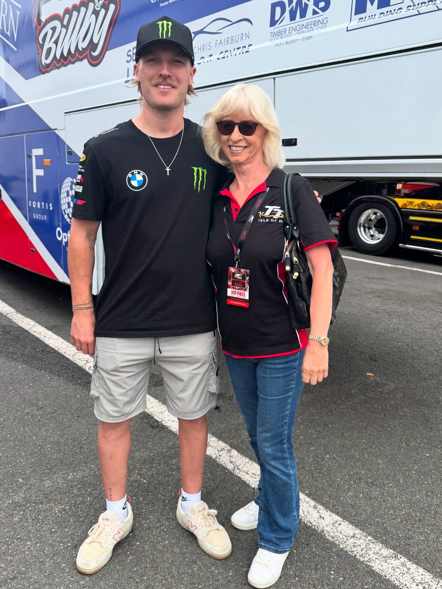 Liz05Steph3's tweet photo. Cracking weekend at Brands for Round 5 BSB. Superb hospitality from OMG Racing #bsb #kyleryde #daveytodd #omgracing https://t.co/TpURQlwi9f