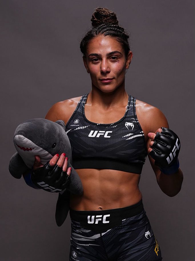 Shark strike 🦈

Thank you Abu Dhabi. See you all at the top. 

#ufc #ufcabudhabi #sharkstrike #babysharkera