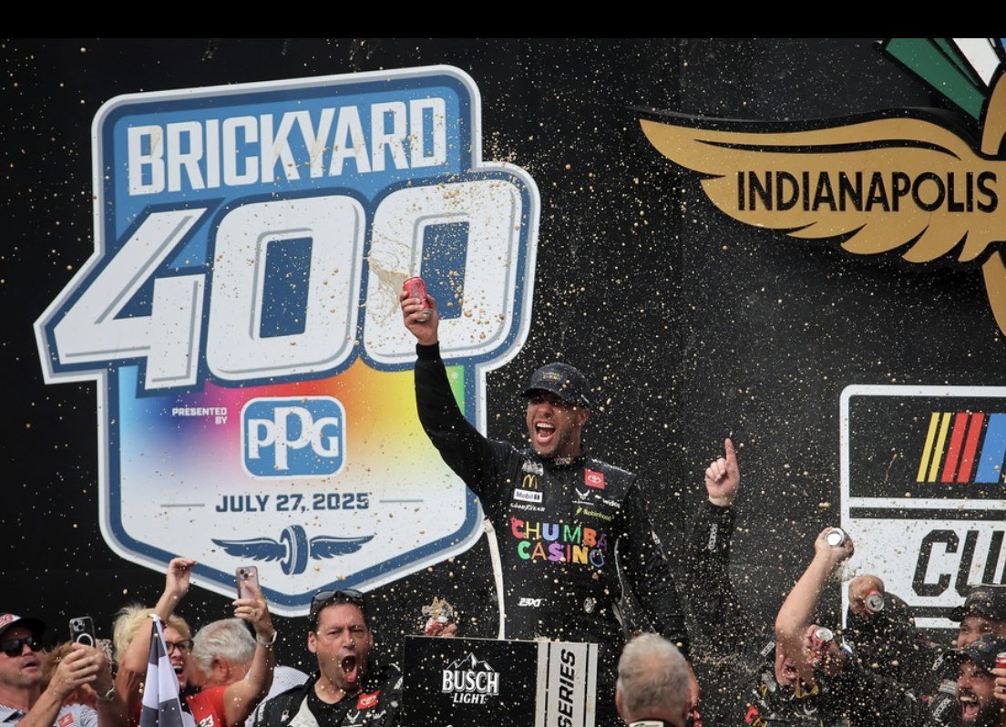 I felt like this win meant something to a lot of Bubba fans for personal reasons. it was extremely special for me. My grandma passed away 2 months ago, she would always ask me; “How’s Bubba doing?” If he was in the top 10, she would always say go Bubba, I cried all day yesterday.