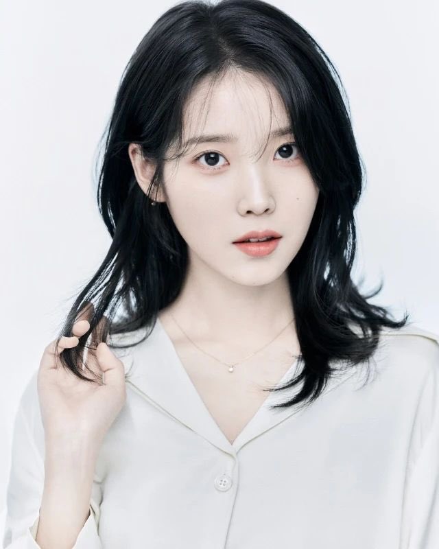 ggpopbase's tweet image. Girlgroups/Women soloists songs with the most Perfect All-Kills in history:

#1 Ditto - NewJeans 655
#2 Celebrity - IU 462
#3 I AM - IVE 359
#4 Love wins all - IU 339
#5 Golden 331 - HUNTR/X (still counting)
#6 Supernova - AESPA 317
#7 APT. - ROSÉ 282
#8 Rollin’ - BRAVE GIRLS 262