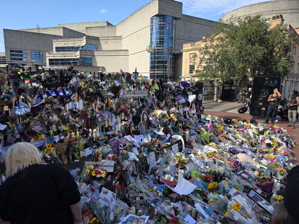 Mr. OatesSoSimple tweet media