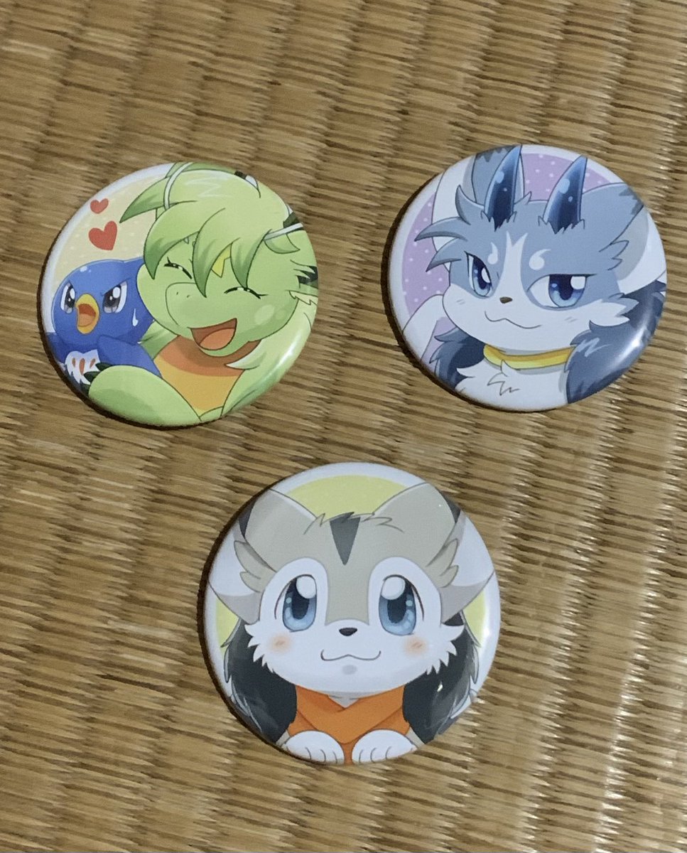 ああん！28日に間に合わず！！去年つきよの誕プレに描いたラムネと仲間達の大集合缶バッジです！
#ラムネといっしょ