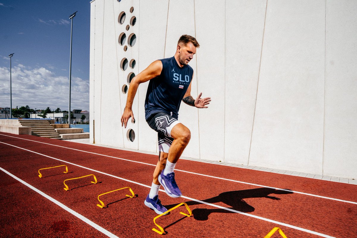 Siggyv's tweet image. The Mavs trading Luka might&apos;ve been the best thing for Luka in the end. Who knows if he would&apos;ve been as motivated to get in shape like this.