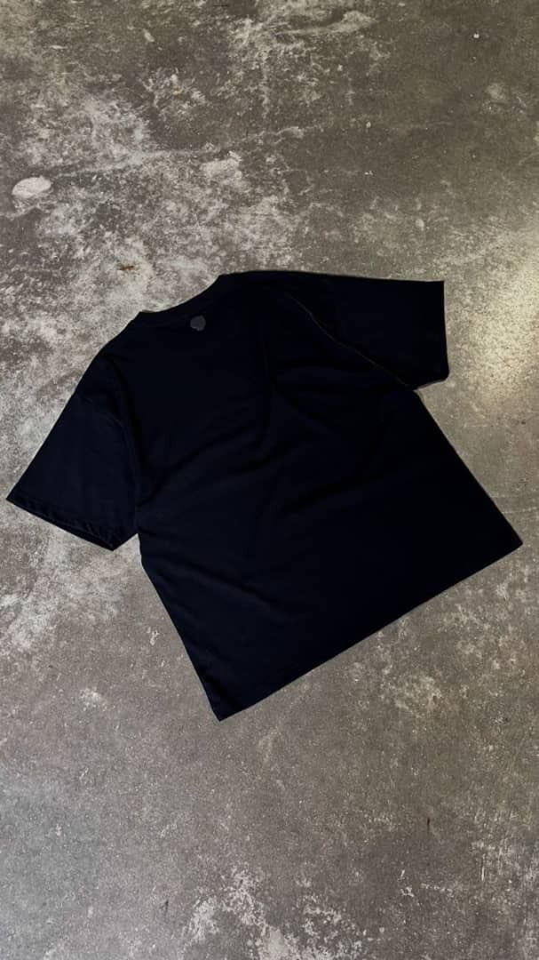 s_haleemah_'s tweet image. The black tee hits different.
Easy to wear, easy to style you can never have too many 🖤
9,000 each
Now available.
Send a DM to order