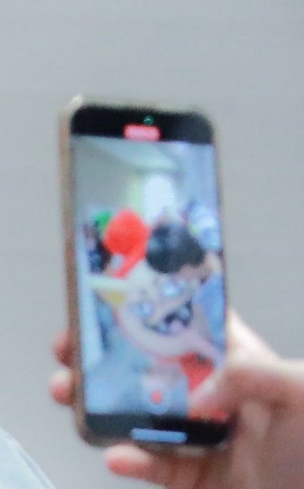 BrIgHtWiNFoReV6's tweet image. ฟอส ไหนๆก็แอบมารี family vibe แล้ว คลิ๊ปที่ฟอสถ่ายบุ๊คกับมาฟ้อก พวกเรามีโอกาสจะได้เห็นมั๊ยอ่ะ หรือจะเก็บความน่ารักไว้ดูคนเดียว

// นี่คือ ผู้ชายที่รักครอบครัวที่สุด วาสนาชีบุ๊ค 🥹🥹