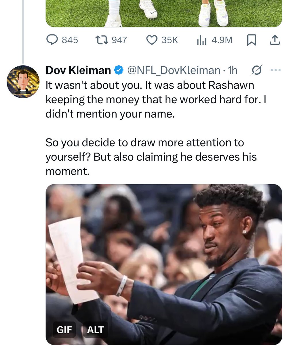 IceBorg's tweet image. NFL aggregators in general tend to be lazy & stupid. @NFL_DovKleiman is going to new low with this Rashawn Slater contract & ex-wife bit.
“I didn’t mention your name!” Golf clap as you frame the entire bit around her & post a picture of her/them & double down. Loser & creep