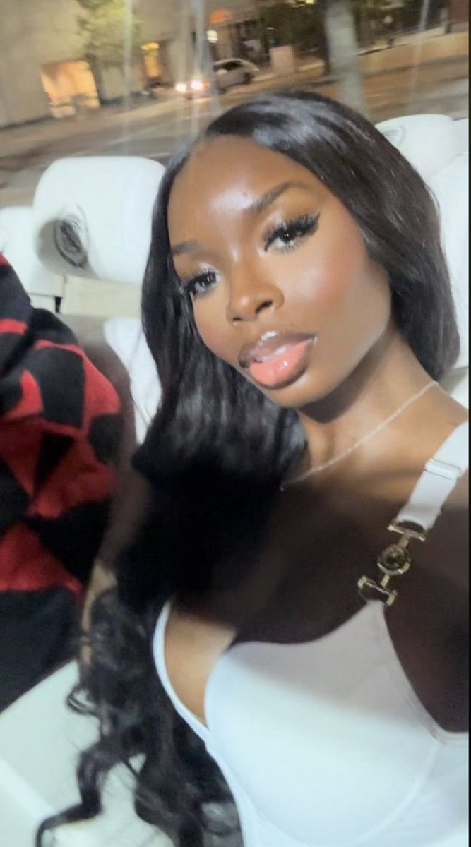 T4EFENTY's tweet image. UGLY WHERE ??? STOP PLAYING WITH MY GIRL !