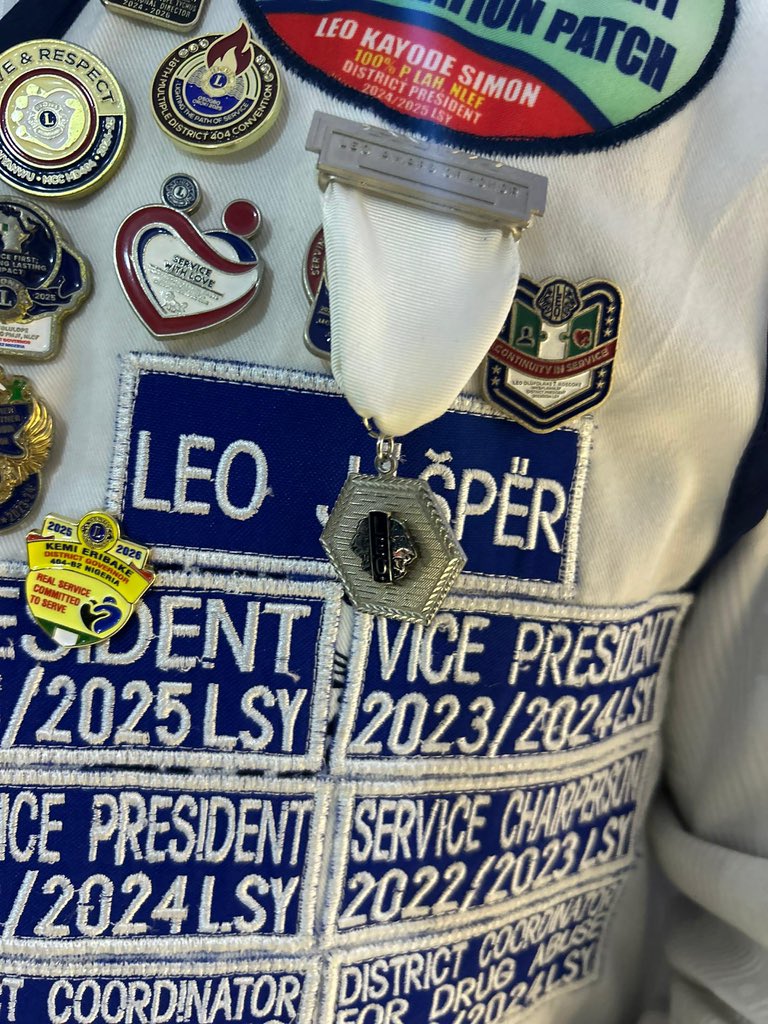 ikejadynamic's tweet image. 🎉 Ikeja Dynamic Model Lions Club’s 1st business meeting was a blast! Welcomed Leo Jasper Nnamdi, Best Leo President 2024-2025 🏆 &amp;amp; his club, 2nd Best Leo Club! IPP Lion Adeola Boluogun pinned Jasper’s crest, while Pres. Lion O.A Somefun MJF NLCF urged him to keep shining 🔥