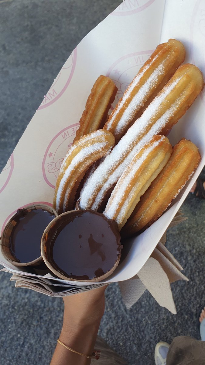 BiscuitLauncher's tweet image. We living lowkey #churros