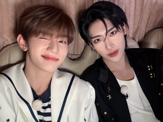ricksyzns's tweet image. me and three other hariboz enjoyers still asking for an updated selca