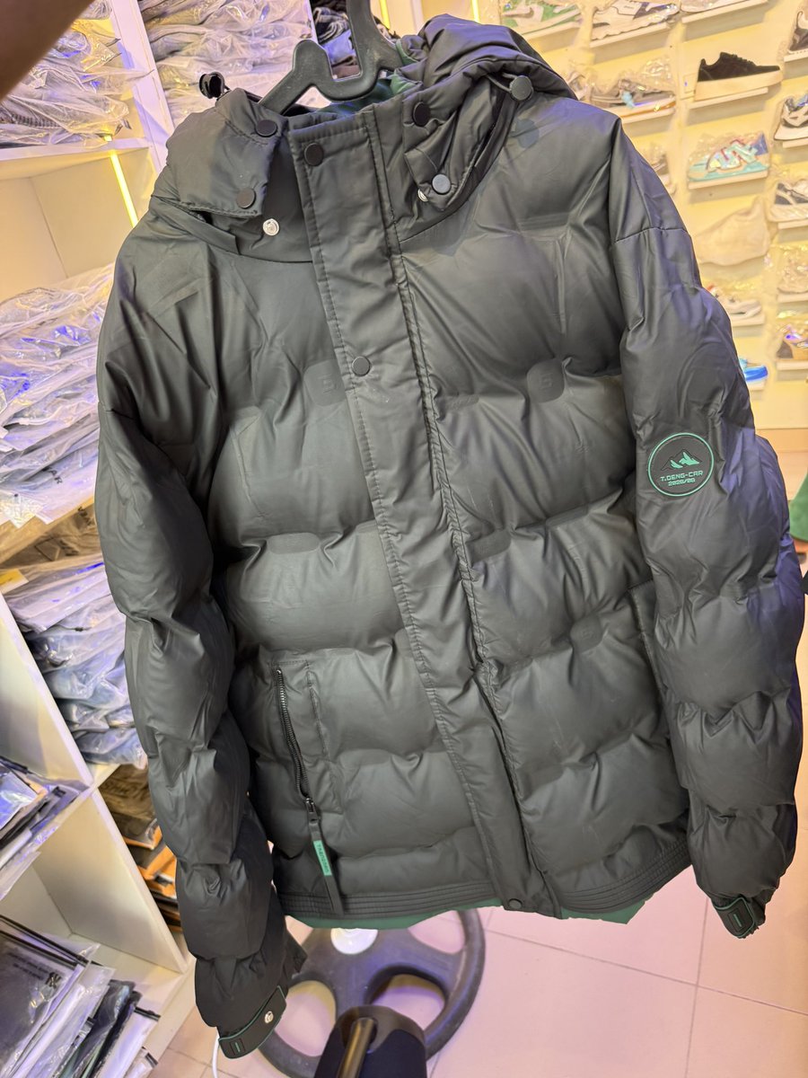 spectre1509's tweet image. Come get one guys 
    If possible get all for yourself 😎🥶
